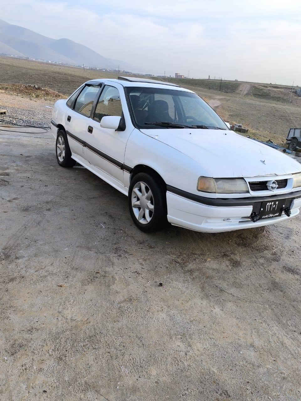 ئۆپڵ ڤیکترا مۆدێل 1992
علوج هیچی نیە
مەکینەوگێڕی بەشەرت و
گێڕی عادیە 4تایەو ولی بیکاشۆ
مەکینە20گەرمی ئیشەکات 
موس و بڕاوەبەشەرت 
ماڵی مەدەنی و پارەی کەسی تیەنەبێت بەشەرت 
سعری 16گەڵاو معامەلەیەکی کەم 
لەسلێمانیم لەتوەسپی 
ئەگەرکڕیارنیت تخوا سەرمان مەیەشینە ***********
