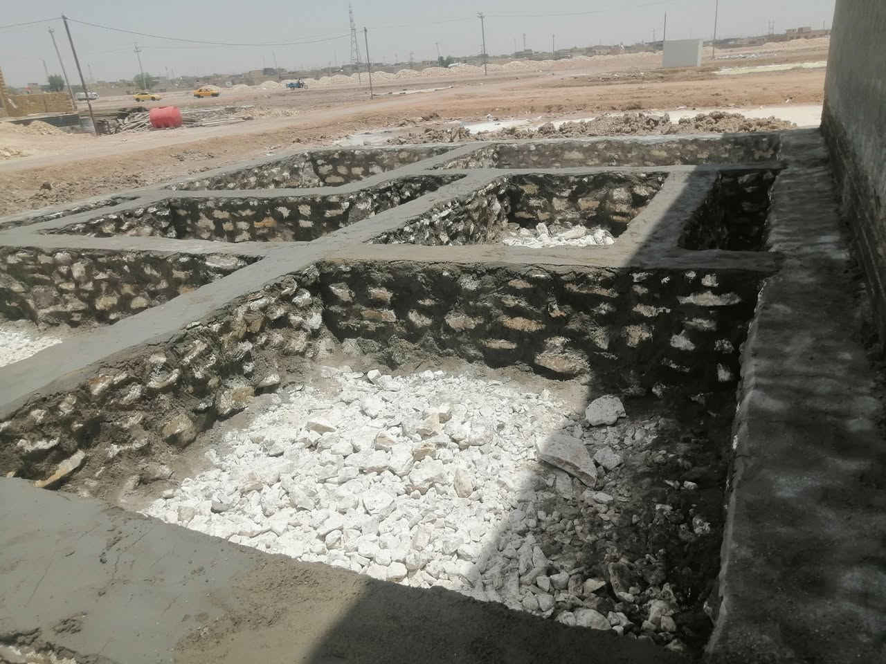 شقل حسب الطلب بشراف عباس ال مري تلفون *********** البناء حجر الأساس
