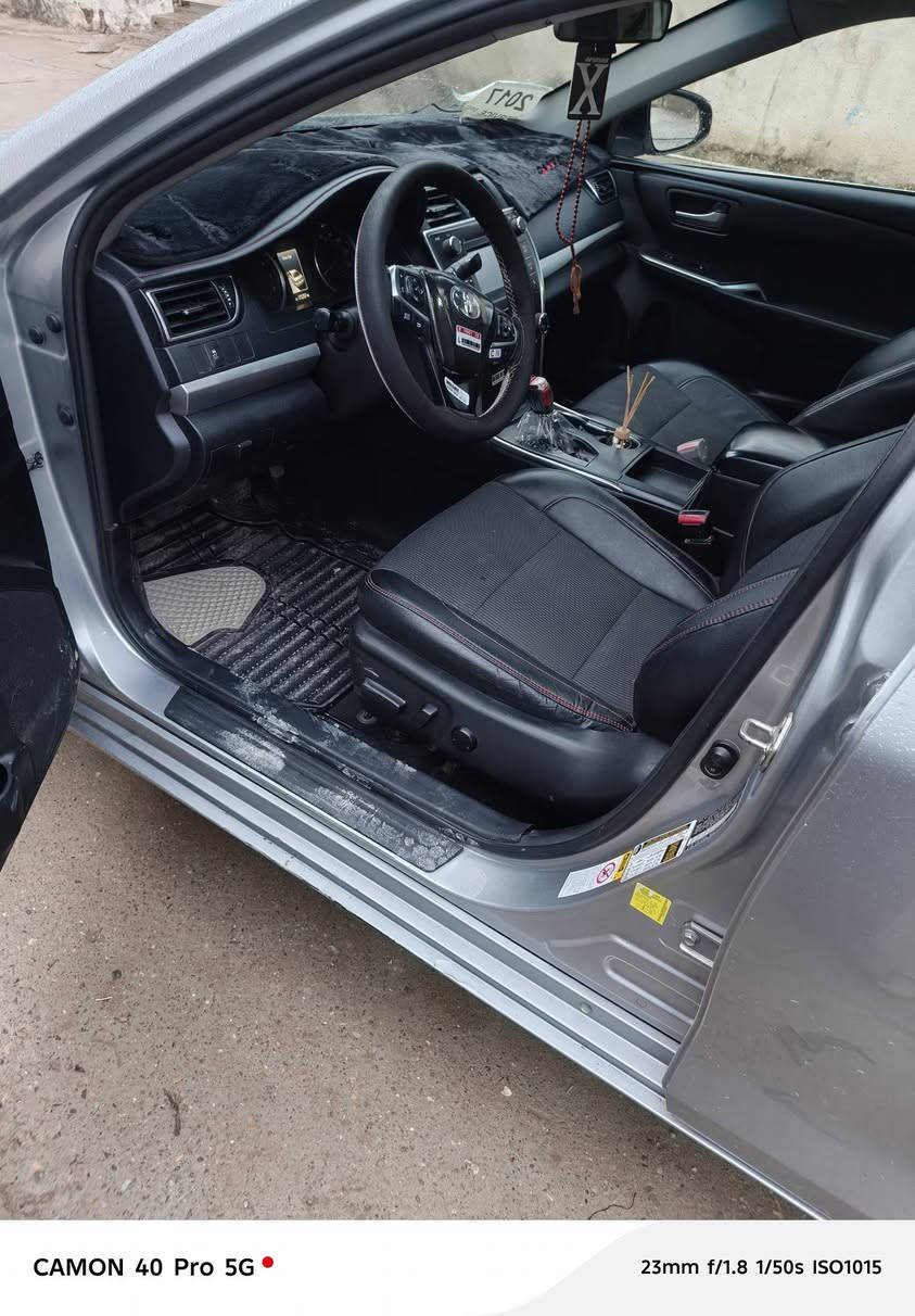 السلام عليكم ورحمة
كامري 2017
سنوية 2029 كربون بنزين 
رقم سليمانيه 
مكن كركوك 
رقم االهاتف ***********
