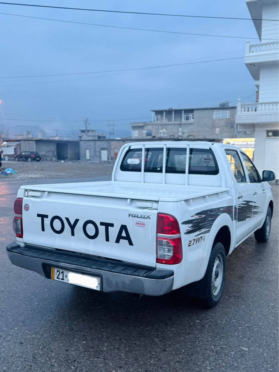 تۆیۆتا مەرزیەی ٢٠١٢ مانگی ٧

زۆر لۆک و نمونەیە
تەنیا ١١٥ هەزاری حەقیقی ڕۆیشتووە

پارچە ڕەشە لەسەر ساغی
بۆدی بیلادە بێ بۆیاغ

سەیارەکە وەک شەریکە ماوەتەوە
نمونەیە لە جوانی و پاکی 
گێڕ و مەکینە و هەموو شتێکی بەشەرت

ڕەقەم و سەنەوی تازە تا ٢٠٣٠

0750-121-0368
————————- رانية, السليمانية
