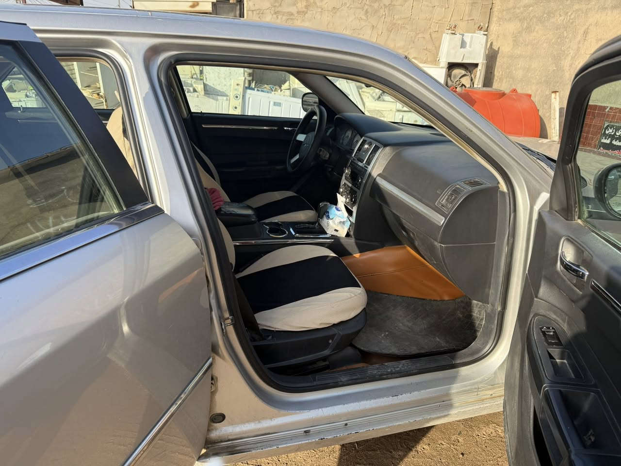 السلام عليكم اوبامه مديل ٢٠١٠ مكفوله من الضربه بيه تبديل باب الوره السايق فقط لسبب الخياس رقم ميسان عنوان السياره ميسان العماره السعر ١٢٥ وبيه مجال شي بسيط تحويل ثاني يوم الرقم ***********
