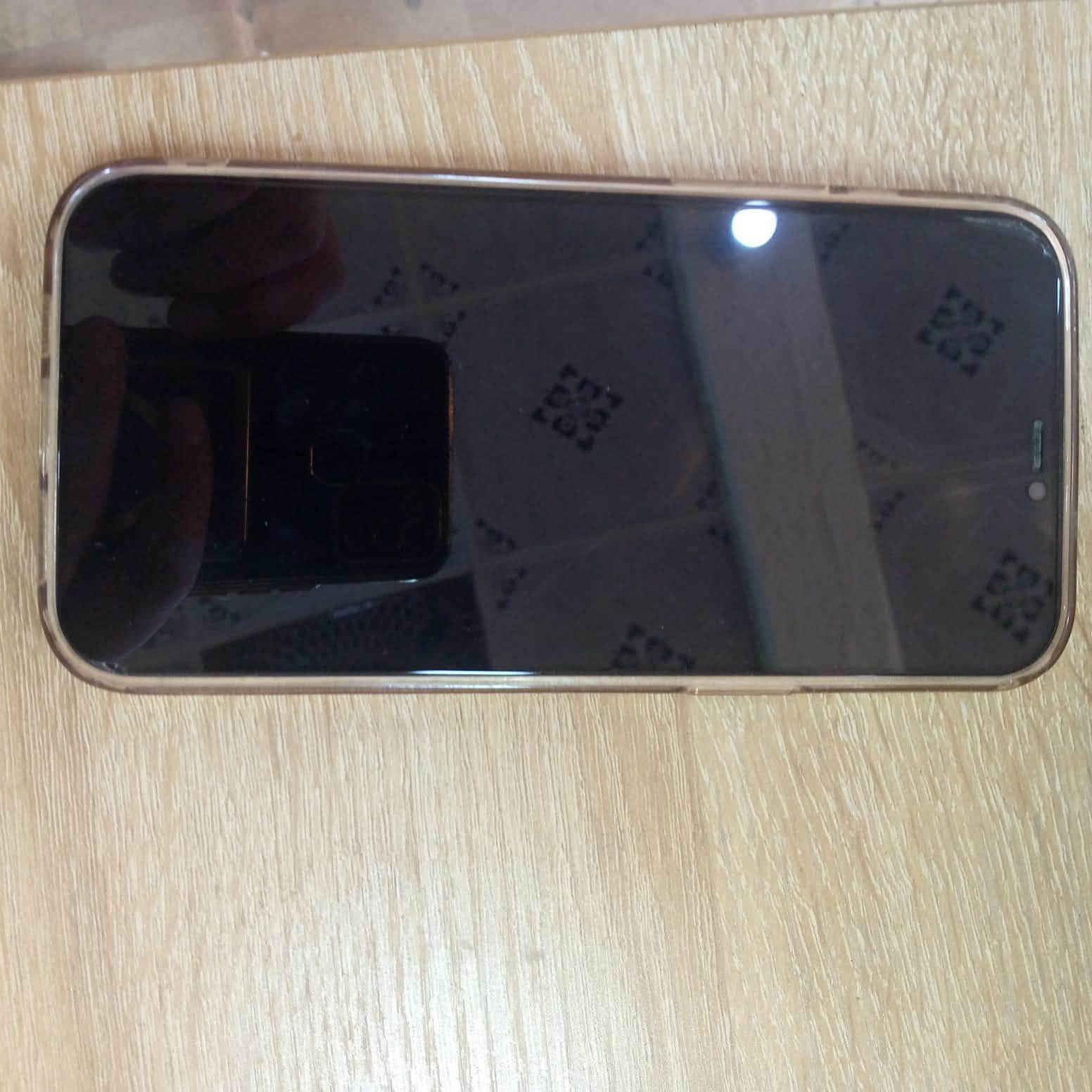 سلام عليكم ايفون 📱 12 برو ماكس نضيف فول
الذاكرة 256 ✅ 
بطارية 🔋 100 مبدلة 
فقط مبدل بطارية فقط ولباقي كلة جديد 
نضيف ( ايكلود شكال فيس ايدي شغال ) 
السعر 650 وبي مجال بصيط الستفسار *********** متوفر واتساب العنوان بغداد الدورة
