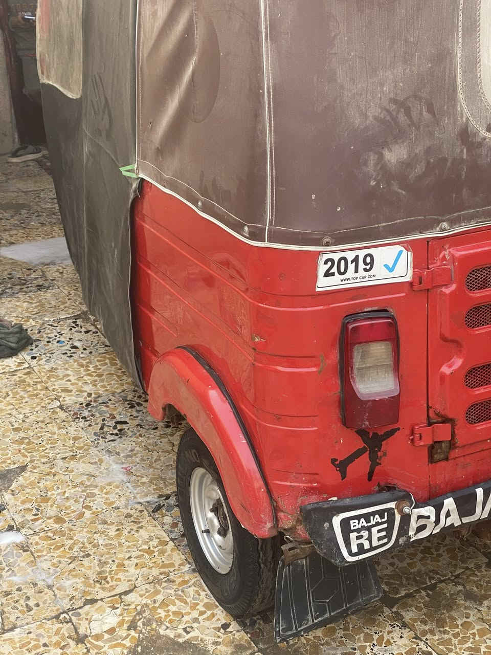 السلام عليكم تكتك موديل 17شهر 6 تكتك حلوه مابيه نقص أوراق كامه مكاني بغداد الحسنيه سعر 3500 بيه مجال ***********
