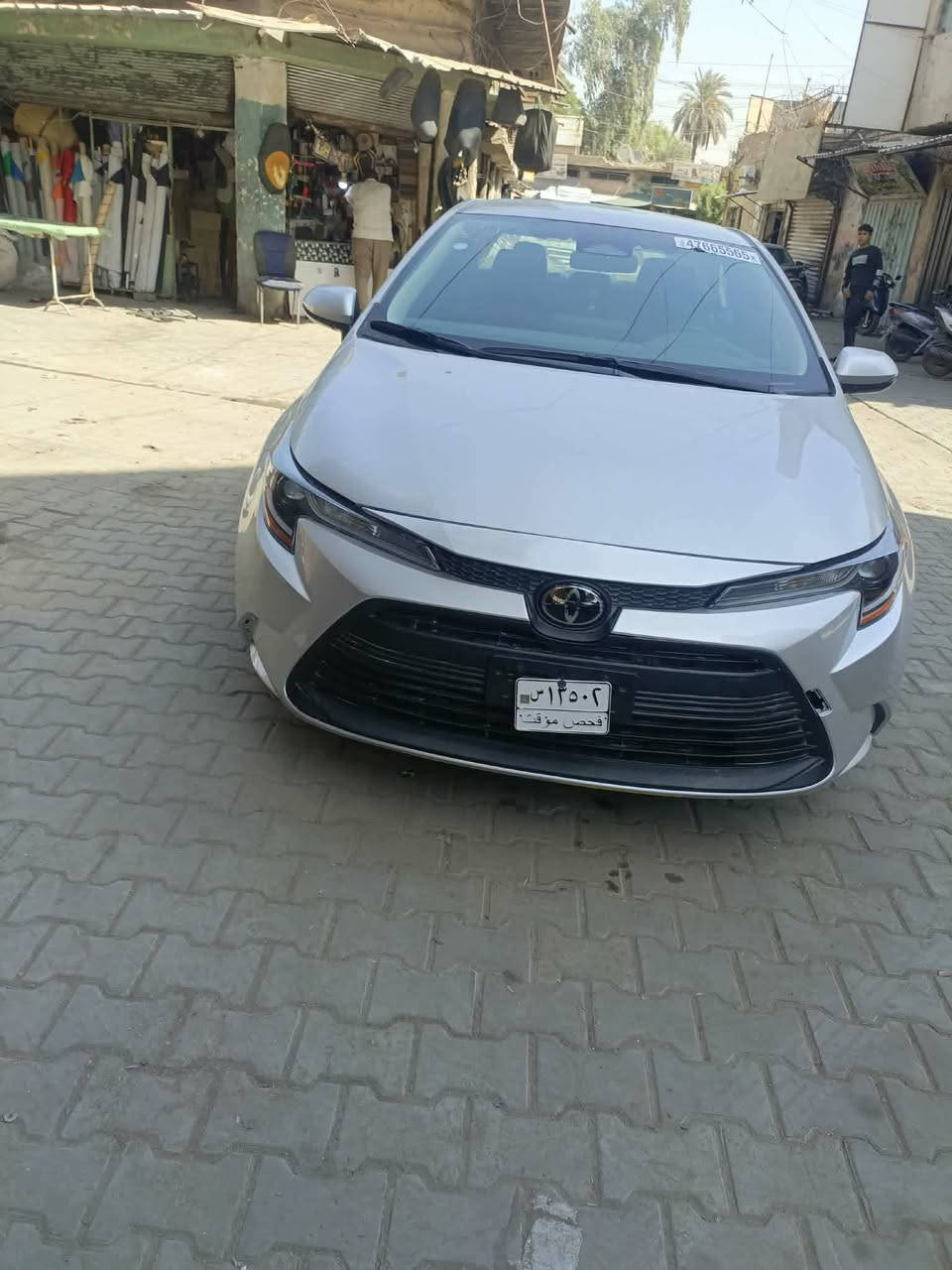 السلام عليكم من رخصه مدير الكروب المحترم كورلا موديل 2025 السياره دخلت  معوقين ونسد الترقيم مال المعوقين كالو تنفتح اني ابيع هلموجود اليريد ينتضر ينفتح الترقيم براحته واليريد يدفع كمرك براحته للاستفسار الاتصال على الرغم *********** الحادث مرفق مع الصور العنوان الشعب
