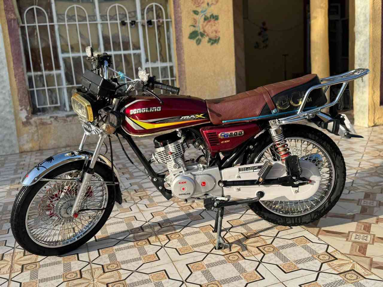 دراجه نامه سونيك تايكر 4 كير 2025 بعدهي زيرو ماشيه 3 كيلو متر فقط كهربايات شغاله دراجه تخبل الي يحب يتواصل وياي الخاص مفتوح او اتصل ع رقم *********** تحياتي الكم
