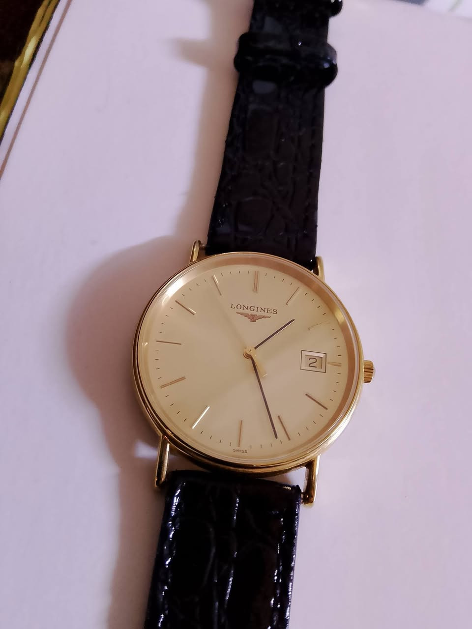 السلام عليكم...لونجين..سير وبك اصلي نظافة عالية..المراسله على الخاص او على الواتس *********** ..
