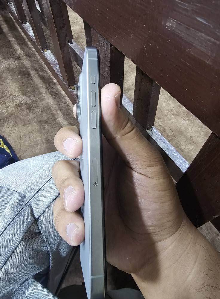 ايفون 15برو ماكس ذاكرة 256 بطارية 86 
نضافة 100% بي قطع مبدلة من ابل يعني الشركة نفسها مبدلتهن
بدون ملحقات ب835الف قفلة مكاني بغدادالجديدة توصيل ماعندي شراي تعال خاص او علق ادزلك رقني الماشتري لايعلق بسعر فدوة بغداد, العراق


**إذا كنت صاحب هذا الإعلان وتريد حذفه لأي سبب، رجاءا أرسل رسالة إلى الدعم الفني**