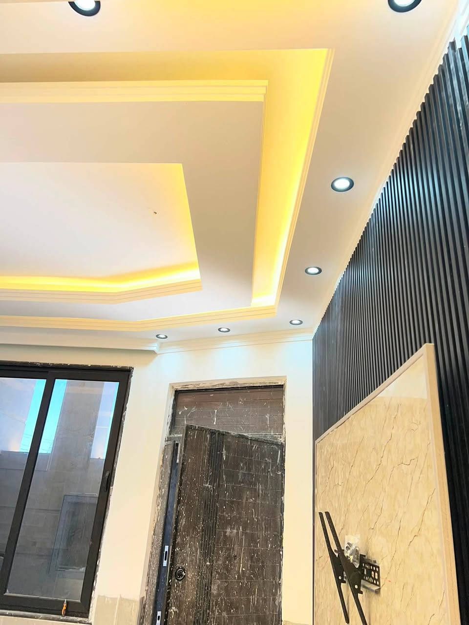 🏡 ديكورات لمسة إبداع✨
ذوق راقٍ… تنفيذ احترافي… وتشطيبات تصنع الفرق.
ننفذ جميع أعمال الديكور الداخلي والخارجي بأعلى جودة وأسعار منافسة، مع الالتزام بالمواعيد والاهتمام بأدق التفاصيل.
📩 تواصلوا معنا الآن ***********📞✅
