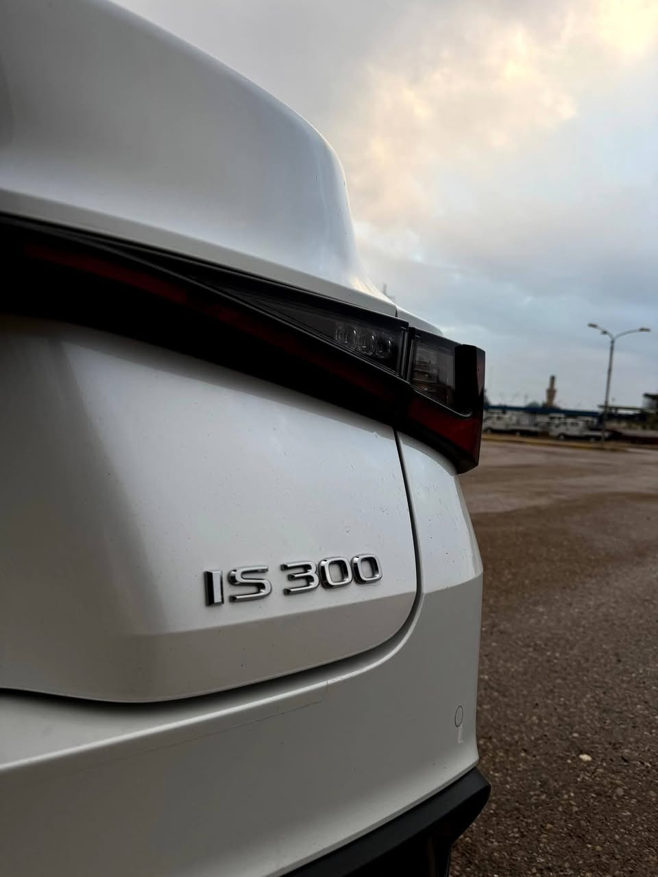 السلام عليكم
للبيع او مراوس 
لكزز Is 300 تيربو
موديل 24
ماشية 6000 فقط زيرو
الرقم أربيل
السيارة بدون حادث ولا صبغ ولا بارد
صور الحادث مرفقة بالمنشور
الجاملغ الدعامية اجني وياها
السيارة جداً نضيفه
تفاصيل أكثر
***********
