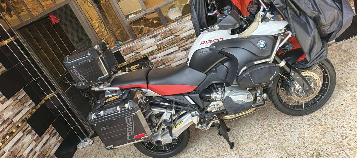 سلام عليكم
R1200 GS اعلى فئه مديل ٢٠٠٦ مكفوله رقم بغداد لسعر ٩٠ 

الاستفسار  *********** @إشارة
