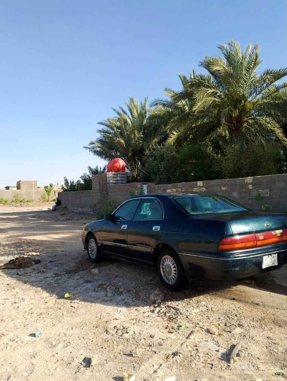 السلام عليكم بطه  متصل للبيع المديل 1993  رقم بغداد 
لون زيتوني  مكينه ٢٥٠٠ وكير مكفولات صدرها  تمام تخم تاير 
التبريد الكمريسر عاطل  بيه طخه بالجاملغ الخلفي  والباقي مكفول بلاديه  مكاني الكوت السعر 40 وبيه مجال 
الاتصال الرقم  ‭٠٧٧٢ ٣٩٢ ١١٧٥‬
