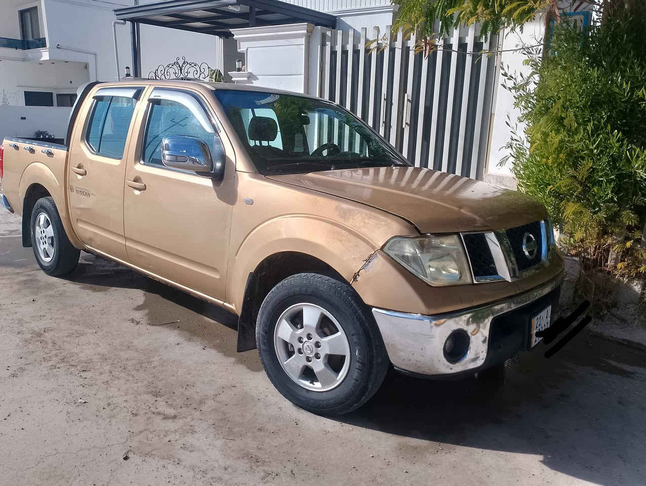 السلام عليكم نيسان نيفارة
مديل 2008 محرك محور 3000 

  مكينة وكير كفالة تبريد شغال ورقة بنزين 

 رقم سليمانية مكان السيارة كركوك

 السعر 81 وبيهة مجال ***********
