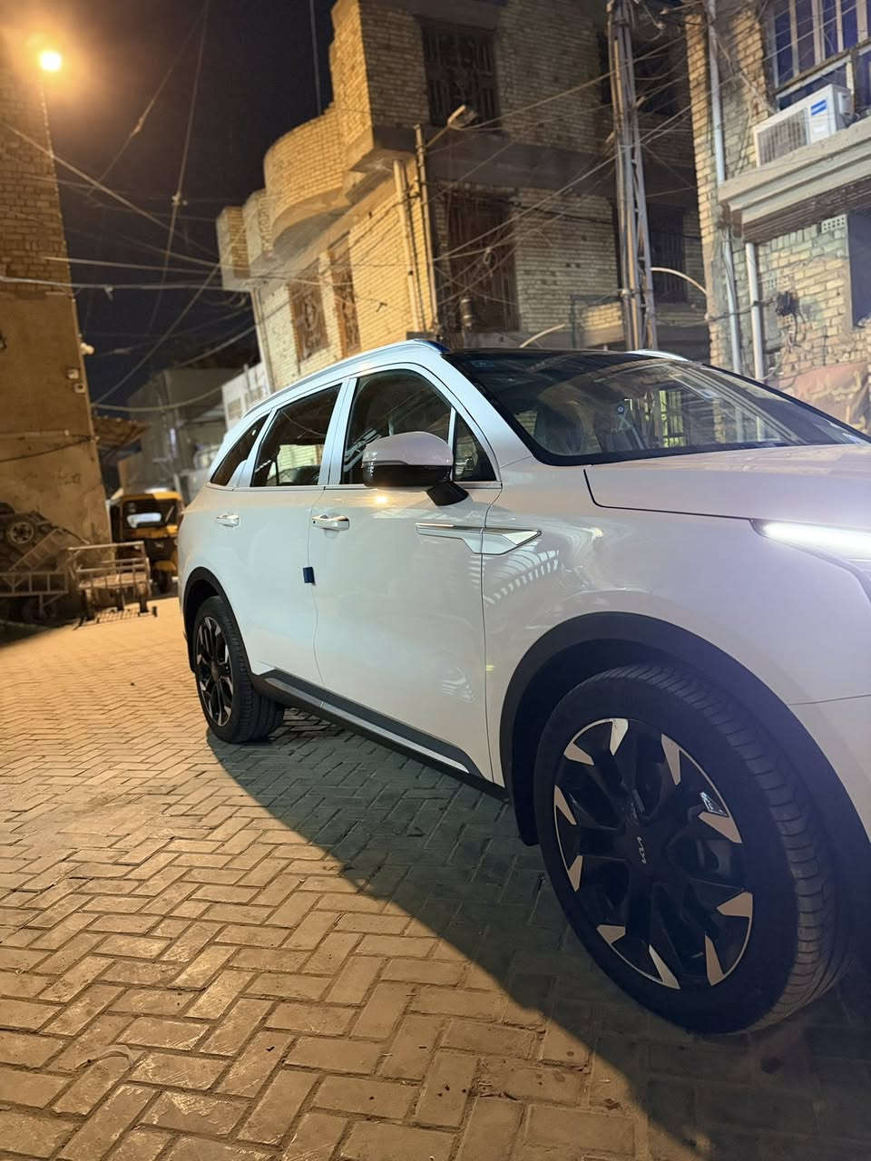 السلام عليكم سورنتو موديل 2025 جديدة جداً
ماشية 11 الف قابل لزيادة سيارة بيهة رصعة بسيطة بل جاملغ الامام غيرهة مكفولة من شخط والرصعة سيارة فول مواصفات 6 اسلندر 7 راكب 3 قطع تبريد 
السعر 335$ بيهة مجال بسيط
لستفسار ‭0770 085 9334‬
بغداد مدينة الصدر
