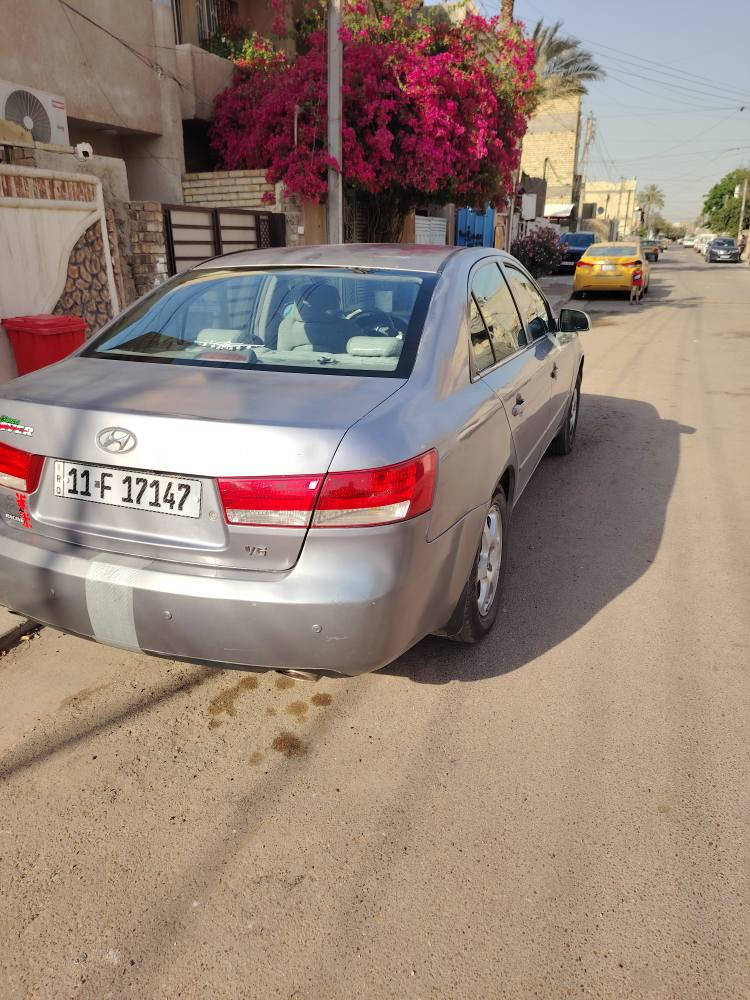 سوناتا 2007 محرك 6 سلندر رقم بغداد انكليزي بسمي هزة جديدة تبريد ثلج شاشة كامرة فتحة سقف تحكم ستيرن تخم تاير جديد صدر امامي خلفي جديد منظومة غاز 100 لتر بعدهة بل ظمان سيارة مصبوغة حزام حادث جاملغ امامي جهت عكس السايق محرك كير خير من اللة السعر 90 وبيهة مجال مكان بغداد حي العامل *********** بغداد, العراق
