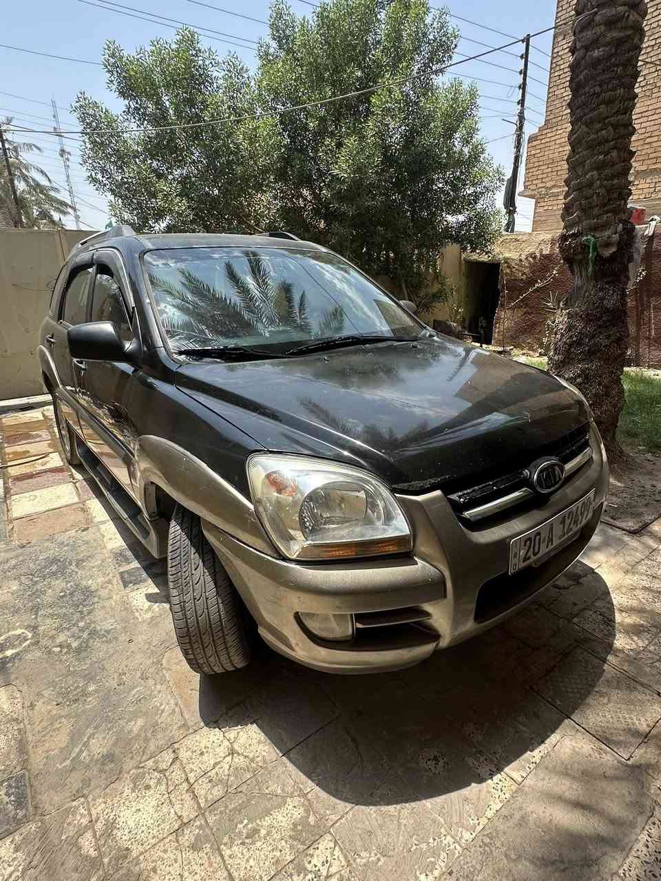 سلام عليكم سبورتج لبيع 2007 محرك 2700 ماشيه 144 الف السياره بيه الجاملغ اليمنه صبغ حادثه بمريكه ولباب لي يضفه بي بارد فقط ولباقي مكفول تبريد تدفه صدر جديد محرك كير كله كفاله مثبت سرعه أربعه دسك  حساس خلفي شاشه تاب 
تخم تاير 
لبيع فقط 105 وبيه مجال مكاني بغداد المحموديه *********** متواجد عل فيس
