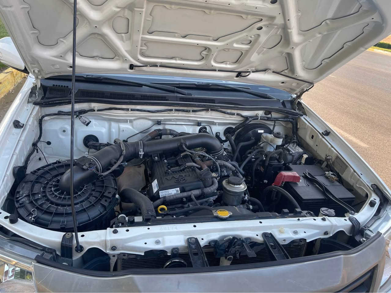 Toyota Hilux 2013
تويوتا هايلوكس.٢٠١٣

ماشية 313,000 كيلومتر و بحالة ممتازة 
بێ صبخ 

رقم اربيل سنويه ب اسمنا

و ب سعر(195$) ورقة 

مكان السيارة

دهوك -

*********** دهوك, العراق
