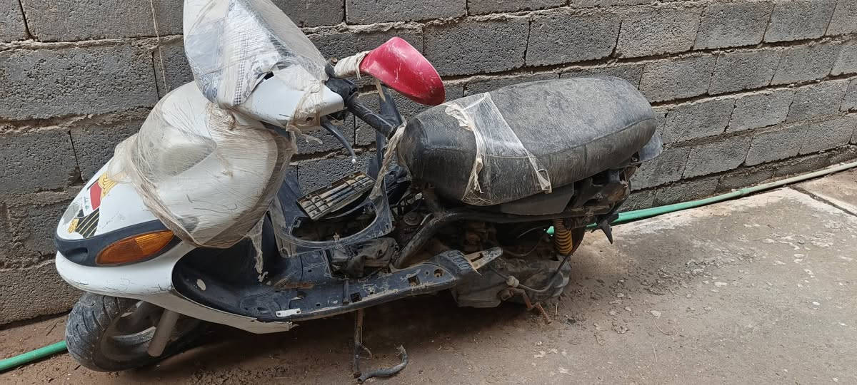 دراجه ياماها شغاله بس الصلف ميشتغل قيم واخذ رقم واتساب***********
