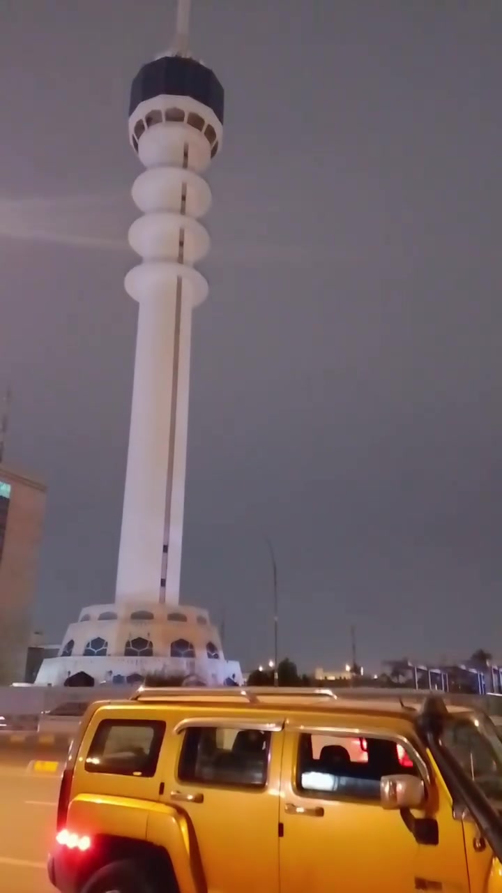 سلام عليكم موديل 9بسمي لون ذهبي مراوس ***********

