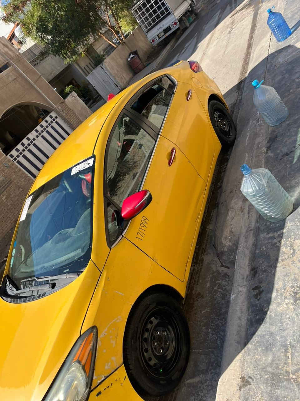 السلام عليكم للبيع فورتي 2014 رقم بغداد ضررهة جاملغ امامي وقبغ جنطه من امريكا بدون دواخل بدون شواصي مواصفاتهة مري شفط قطعتين تبريد كشنات هيدر وباقي المواصفات المعروفه السياره جاهزه من كلشي 
السعر 84 وبيهة مجال
مكاني بغداد حي الجهاد
***********
