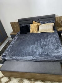 غرفة كاملة 9 تركي باب اول بيها ضرر اثناء النقل فقط جام الكنتور مكسور ل...