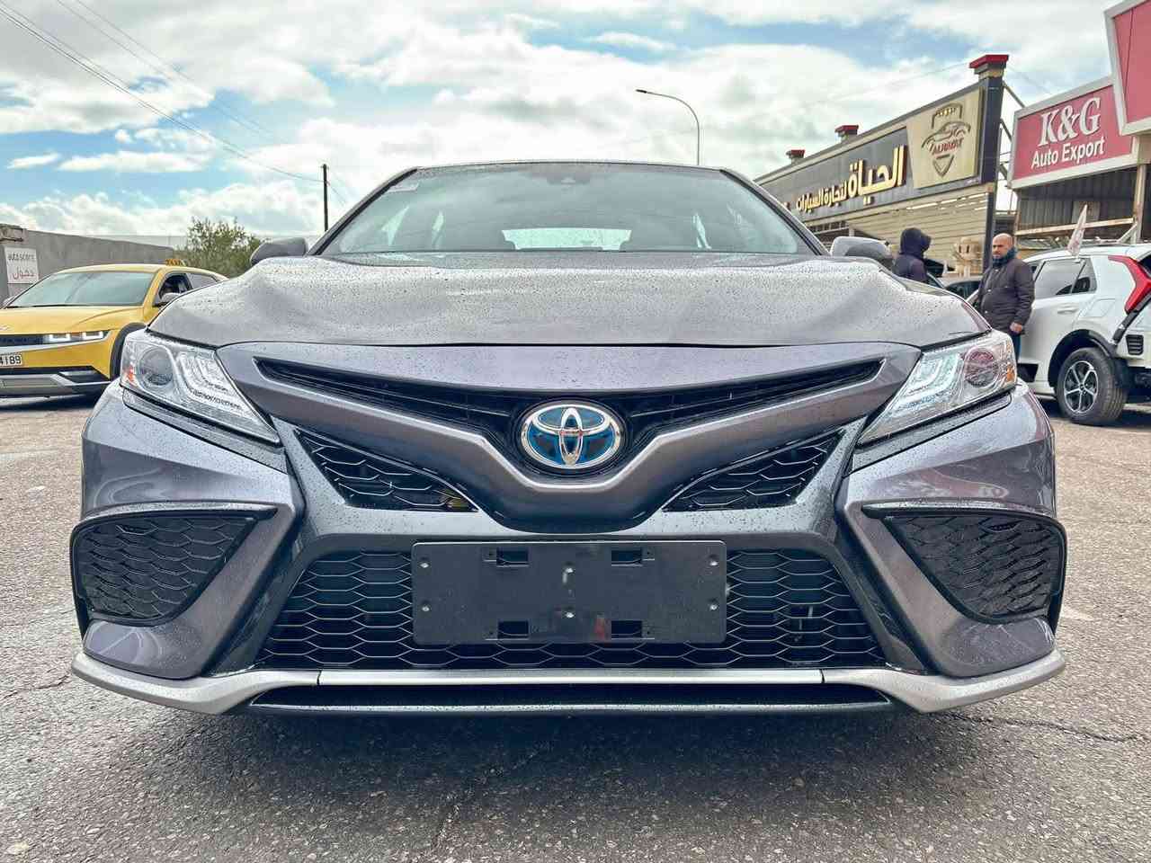 كامري هايبرد XSE  موديل 24 بدون صبغ حادث موضح بالصور فتح دعاميه ولايتات بدون ايرباك بدون شواصي 
السعر واصل بغداد 225 ورقه للاستفسار واتس *********** او الاتصال ***********
