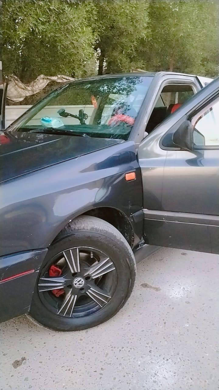 كولف فنتو بغداد بأسمي تحويل مباشر رقم انكليزي موديل 1992
هزه جديدة سنوية لغاية 2029 
محرك 2000 كير أوتوماتيك 
تبريد ثلج تخم تاير جديد 
محرك وكير جديد الداخل نظيف جداً 
شاشه كبيرة كامره خلفيه اماميه 
كهربائيات كلها شغاله 
السعر 43$ 
الاتصال *********** غير متواجد على الفيس
