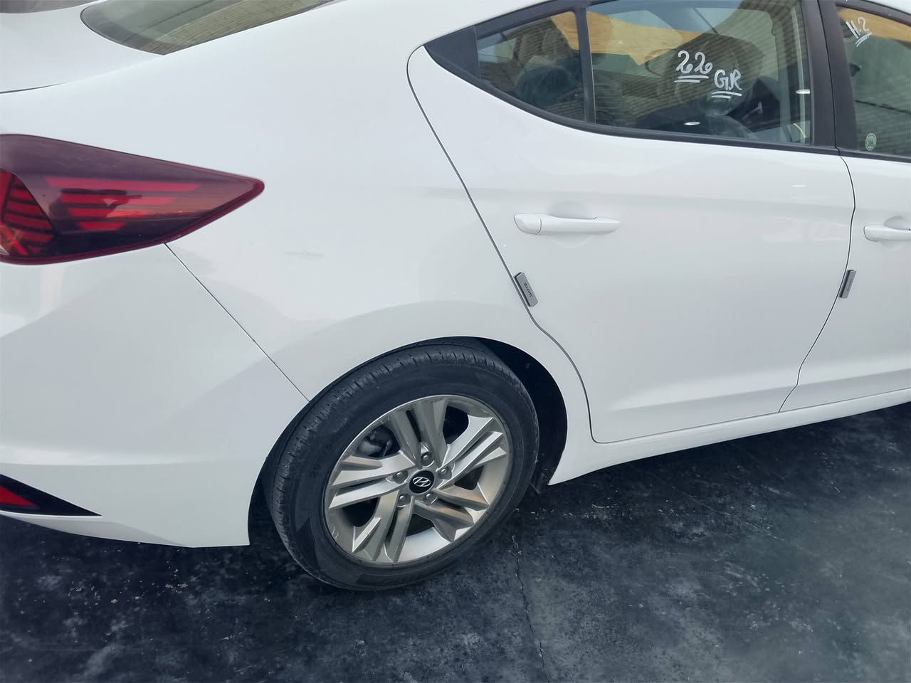 النترا موديل 20 سياره جديده
حادث بسيط بنيد فقط ترايك لشمال 
كير مكينه صدر كله كفاله برغي مابيها نقص داخلها مال زيرو 
مكاني بغداد السعر 138
‏‪***********‬‏
