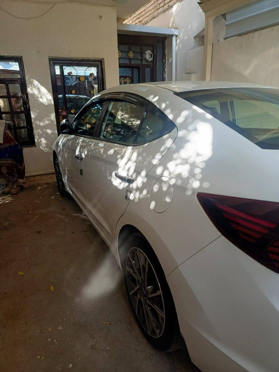 السلام وعليكم
النترا 19 خليجي
مواصفات السياره فول
بصمه تشغيل+ابواب+قطعتين تبريد+تحكمات+ثلاث وضعيات قياده+حساسات وكامره ونظام ترحيب صندوق ومري شفط ومكينه 2000 دوش وكير At ماشيه 118 حقيقي
بيها صبغ بنيد بدون طخه او حادث
السيارة بأسمي ثاني يوم تحويل 
مكاني البياع شرطه الخامسه
السعر ع خاص 
للاستفسار ***********
