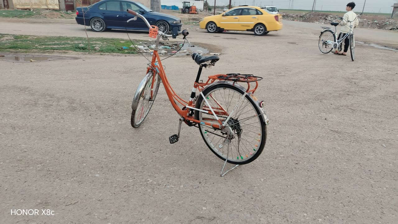 سلام عليكم باسكل لبيع حجم 26 فول نضافه بايسكل كير وحساس تايرات جدد شغال 6 نمر شركا DlA السعر 75 وبي مجال العنوان كركوك دوميز ***********
