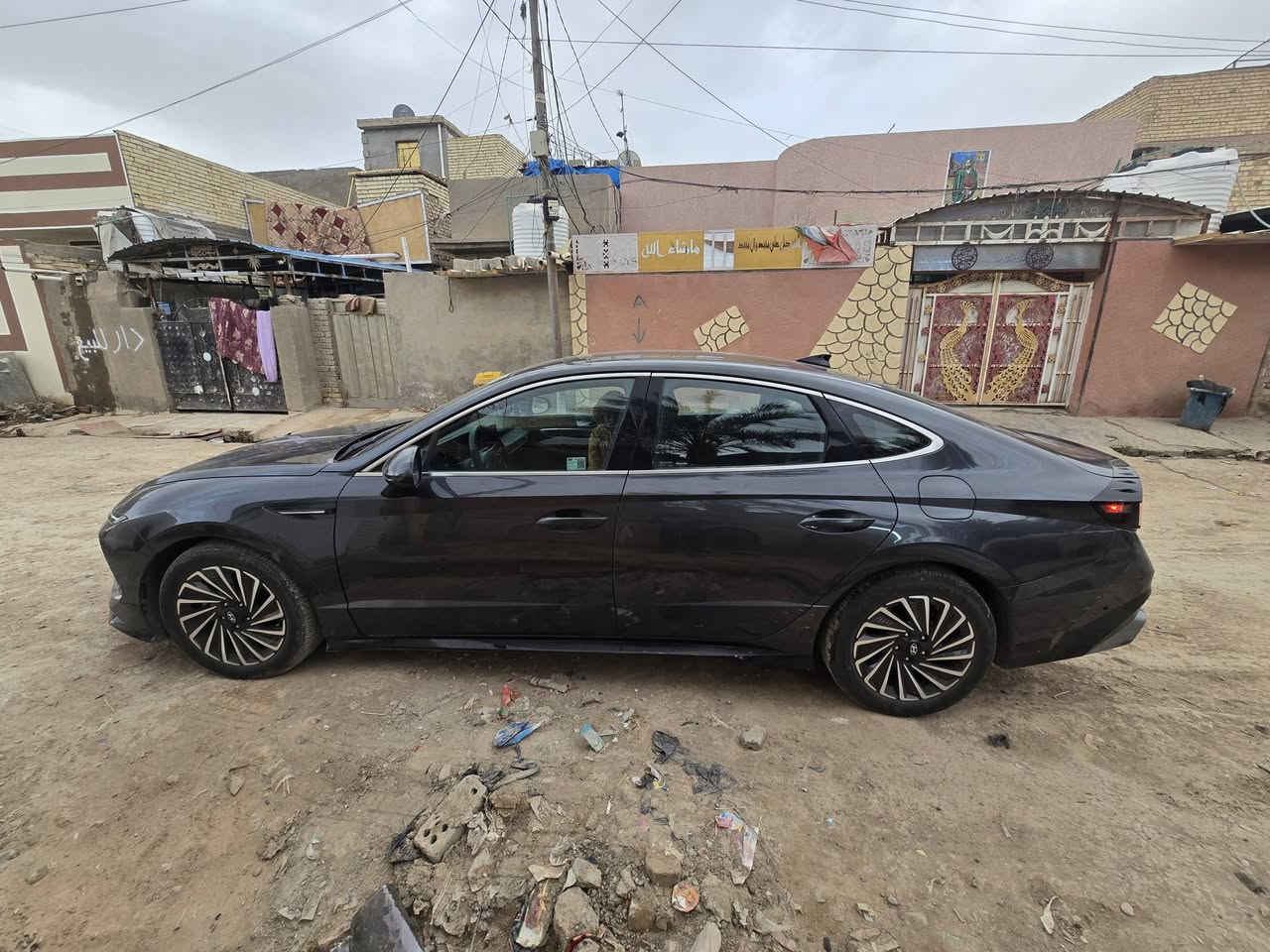 سلام عليكم
سوناتا هايبرد مكينه ٢٠٠٠  موديل 2025 وارد امريكي
فول ماعده الفتحه بيهه هواي موصفات 
سياره حادثه كلش خفيف وحلو  رقمها بغداد بسمي
تواصل  رقم وتساب   ***********
وللمعلومه السياره والواقع احله من الصور
