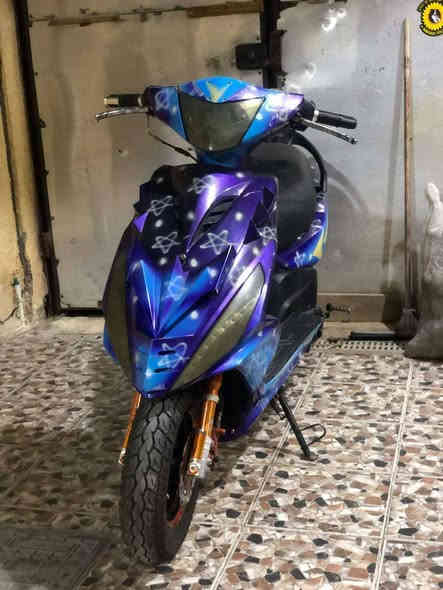 سلام عليكم للبيع دراجه ثعلب صيني دراجه شلعه ومعدل طلقه بس نقص باتري تحتاج ترتيب مكان حله ابو خستاوي سعره 150شراي تصل ***********
