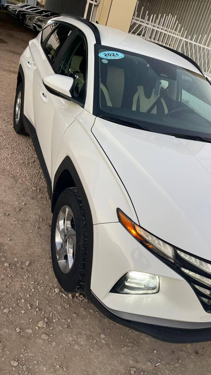 سلام عليكم
توسان للبيع موديل 24
امريكيه رقم بغداد 
رقم الهاتف 
***********
***********
