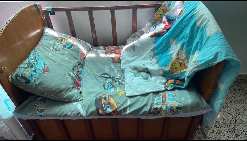 سرير طفل صاج حطاطه شغل حصيبه بي كومديات للملابس وجروخ ويا دوشك السعر٨٥وبي مجال عانا, الأنبار


**إذا كنت صاحب هذا الإعلان وتريد حذفه لأي سبب، رجاءا أرسل رسالة إلى الدعم الفني**
