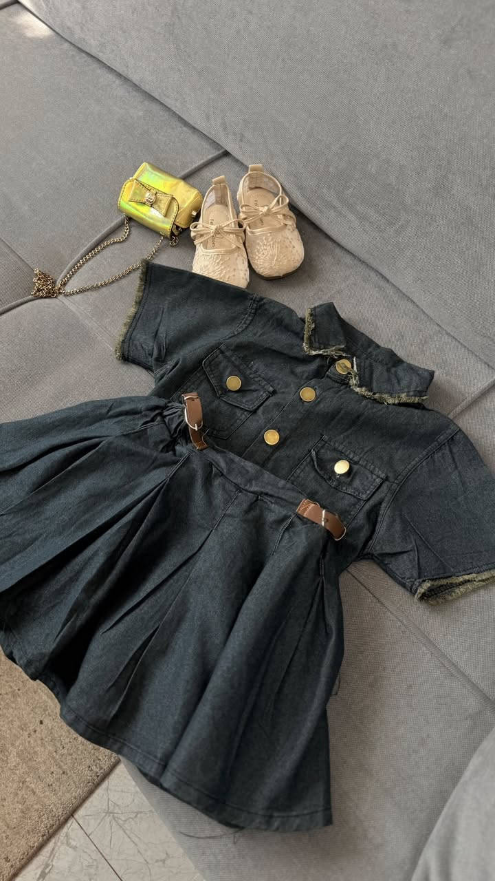 هذا الجمال متوفر يمنا يلبس من عمر سنه لل٥ سنوات


**إذا كنت صاحب هذا الإعلان وتريد حذفه لأي سبب، رجاءا أرسل رسالة إلى الدعم الفني**