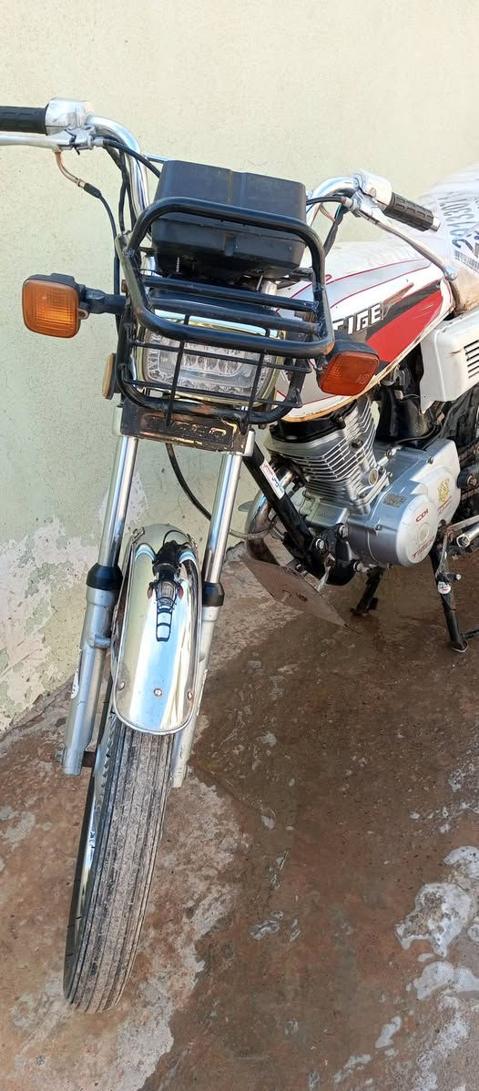 للبيع تايگر وزن ثقيل2019
بسعر 385 وبي مجال 
محرك مفتوح البارحه عمرتو
شرط مكفول كهرپائيات شغال
ويلات استندر تايرات جديده
كفالة من التاير للتاير
العنوان قيارة قرية الزاوية


**إذا كنت صاحب هذا الإعلان وتريد حذفه لأي سبب، رجاءا أرسل رسالة إلى الدعم الفني**