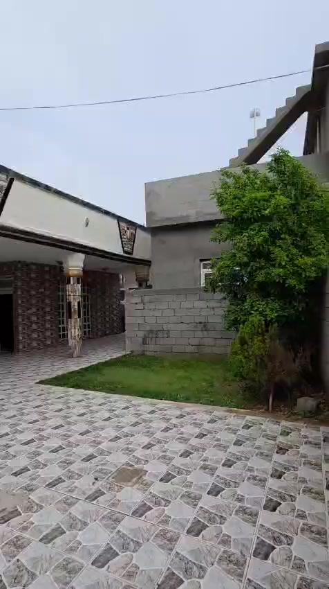 السلام عليكم
بيت للبيع بمساحة 250 متر مربع جنس الارض طابو صرف يقع في منطقة الاسود الكبير (عرب شعنون) للمزيد من التفاصيل الاتصال على الرقم ***********
