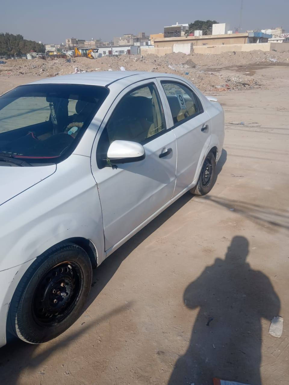 سلام عليكم سياره افيو البيع مديل ٢٠١١ محرك مفتوح مكينه وكير مكفولات رقم نجف مداور ثاني اليوم تبريد شغال سنويه لغايه ٢٩ السياره بيه حزام صبغ السعر ٦٠ بيه مجال رقم *********** مكان نجف
