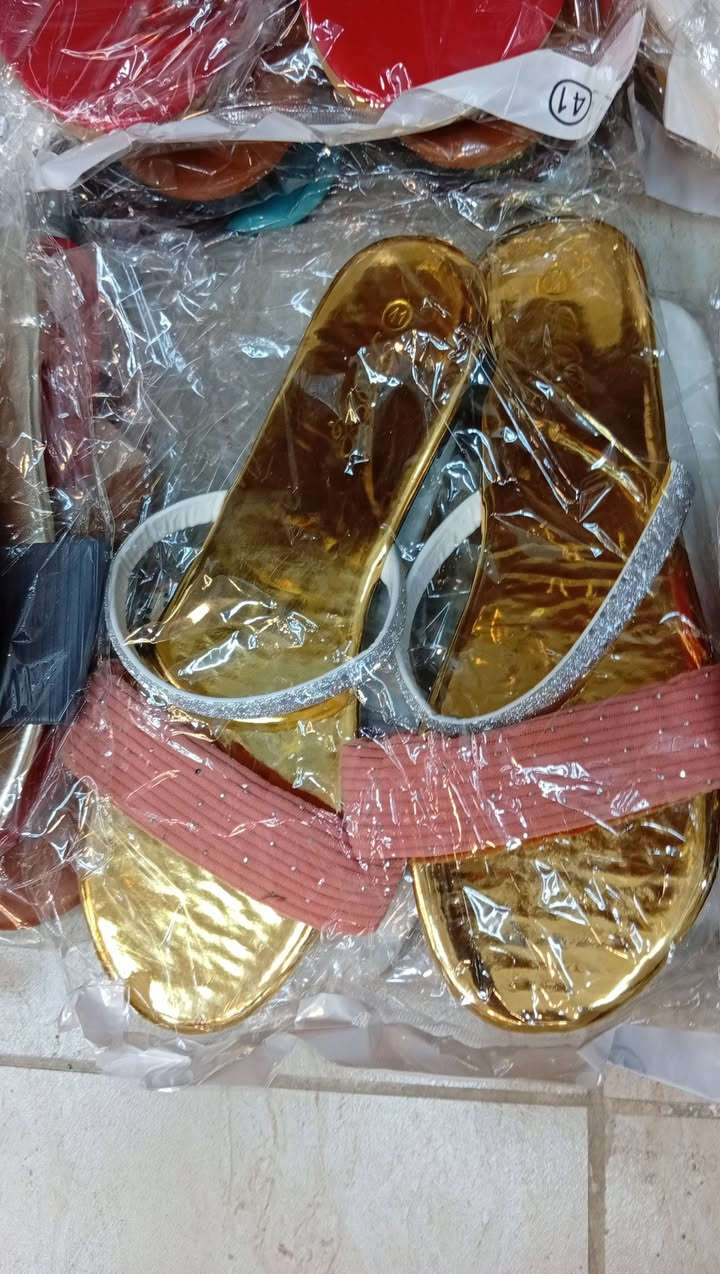 هه راج 5  هه زار 
السلام علیکم وصلت بضاعە جدید باری تازە گیشت
ناونیشان سلیمانی سەرچنار سەروی مزگەوتی مشخلان خوار پیزای نرویج  ***********+*********** 
عنوان سلیمانیە سرجنارقریب عن جامع مشخلان بصف پیزا نرویج 
#avani #سلیمانی #سلیمانیه_کةرکوک_اربیل_کردستان_عراق #کوردستان #شار
