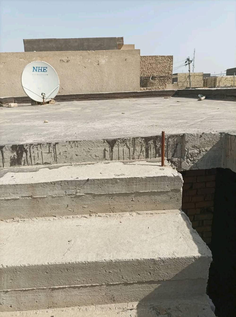 عقار طابو صرف هيكل مسقف 


المساحه 100 واجه 5 نزال 20 


الموقع:  شارع 80 مقابل شارع الهندسين 
قريب من الشارع العام ✨


عرض الشارع 20 متر 


للأستفسار 
***********