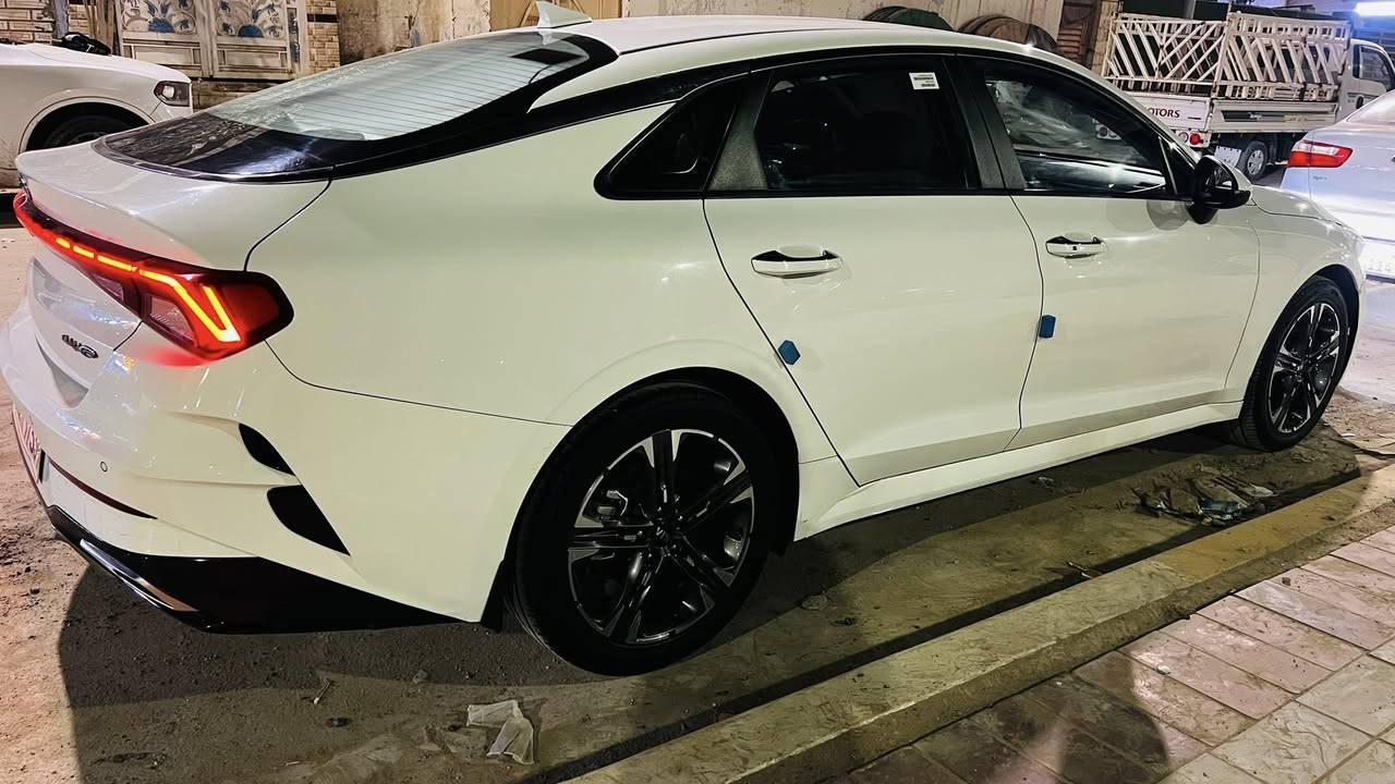 السلام عليكم
K5
موديل 2021خليجي مكفوله السياره بسمي رقمه بغداد مشروع وطني السياره/ بصمه/حساس خلفي امامي جانبي /مكينه 2000دوش/ماشيه 81كم/لمعلومه السياره مال جناي مكاني واسط/قضاء الحي/السعر 200
***********
