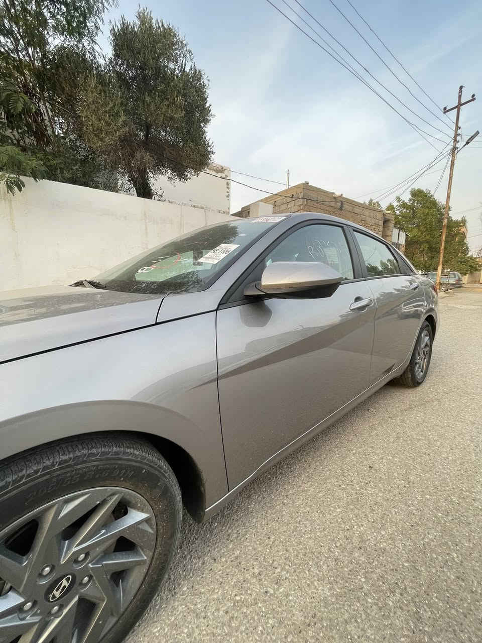 هوانداي النترا موديل ٢٠٢٤ماشيه ٤٥مايل
دخول جديد بدون رقم تترقم جميع المحافظات عده الإقليم 
سياره بدون تبديل بدون ايرباك✅
حادث خلفي بيه جوا مسطره مال بك لايت صبغ فقط ودعاميه تبديل نفس لون فقط حوض سليم ✅
مواصفات نص فول
بصمه تشغيل 
تشغيل عن بعد 
ردارات امامي وجانبي وخلفي
شاشه متصل 
دشبول لد
مكانه ديالى ***********واتساب او تصال 
سعرها ١٥٢وبيه مجال✅
