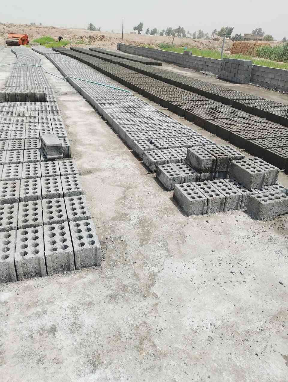 يعلن معمل بلوك ابو علي عن توفر اجود انواع البلوك وبأسعار تنافسية 
فضلا عن توفر كافة مواد البناء 
العنوان بابل ناحية النيل قرية الطلائع 
للتواصل 
***********
***********
