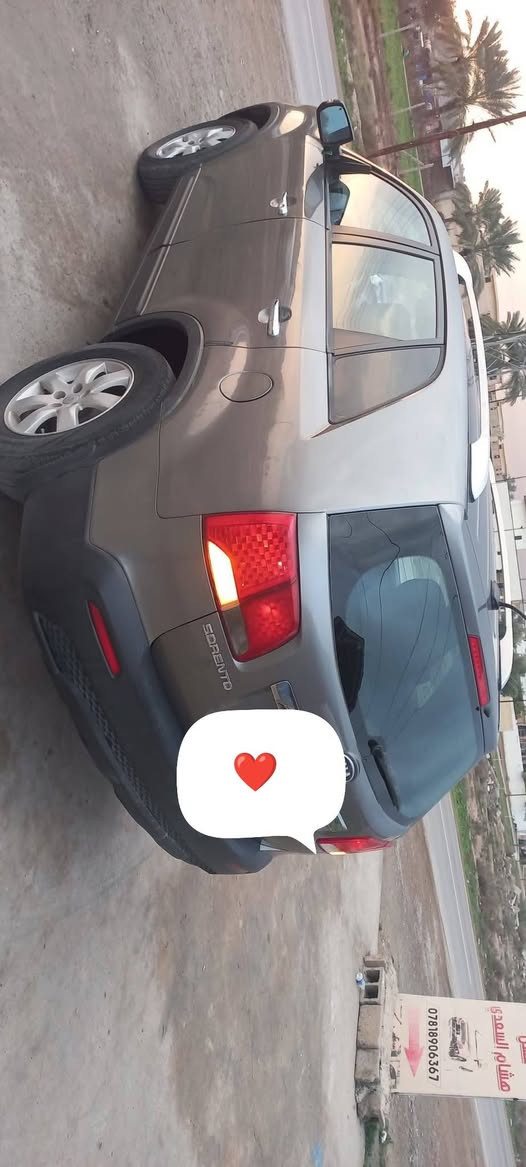 السلام عليكم..... 
🚗 للبيع: كيا سورنتو 2012
📍 مكان السيارة: كركوك
📞 للتواصل: ***********
💰 السعر: 130 ورقة – قابل للتفاوض
📊 المسافة المقطوعة: 225,000 كم
🛠️ المحرك: 4 سلندر – 2400cc دوش

⚠️ أضرار السيارة:
• مصبوغة حزام
• قص بسيط بجهة السائق أثر حادث 

📌 تفاصيل إضافية:
• رقم السيارة: بغداد مشروع وطني
• بأسمي – تحويل مباشر
• سنوية نافذة حتى نهاية 2026
محرك شرط گير شرط
• طخم إطارات جديد
• تبريد ممتاز
تدفئه ممتاز
