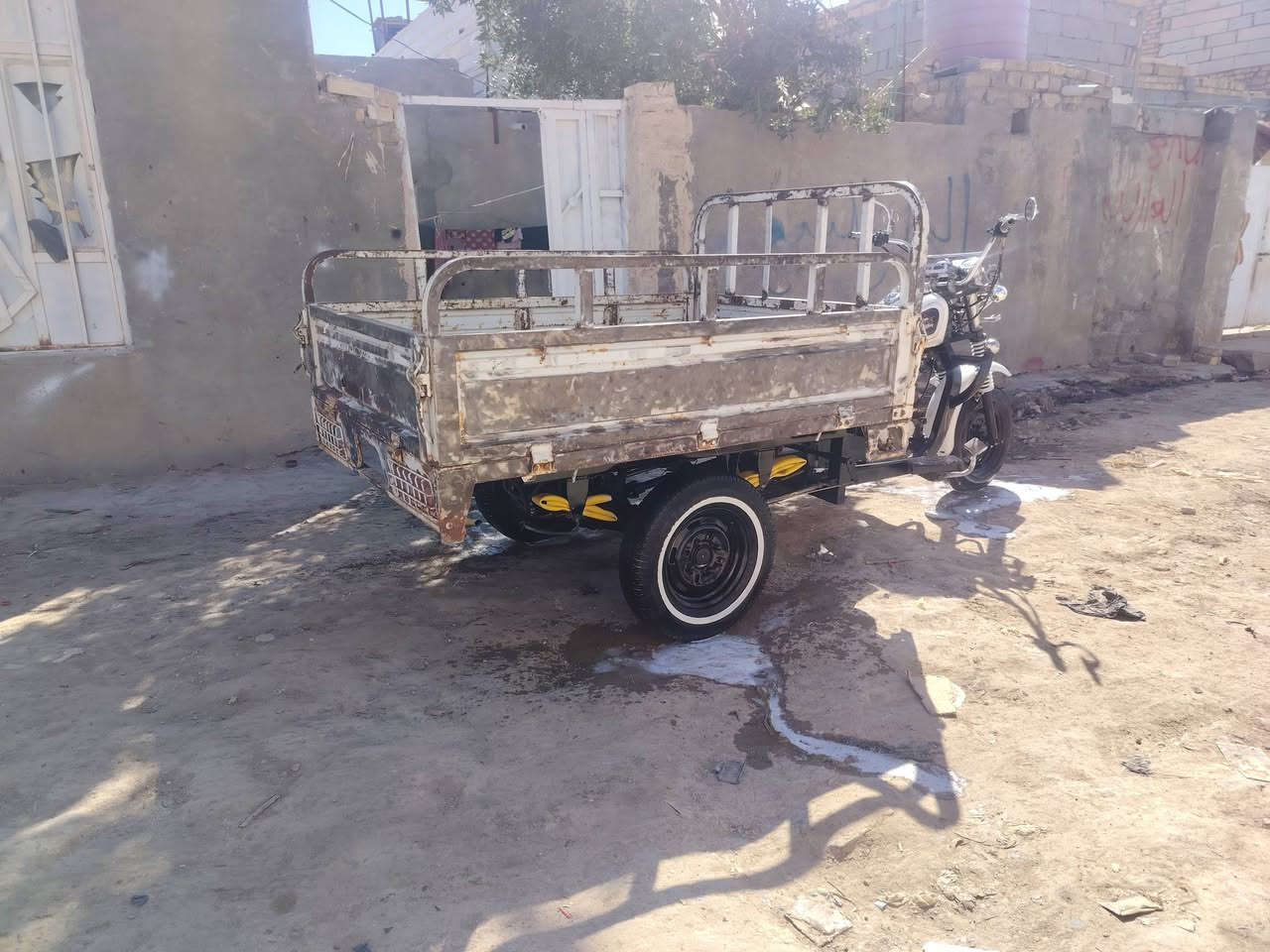 مديل 20 أوراق اصولي مكينه ما فتوكه كسن مسكر  تاير جديد تعمير كله 26 مكان شطره ***********
