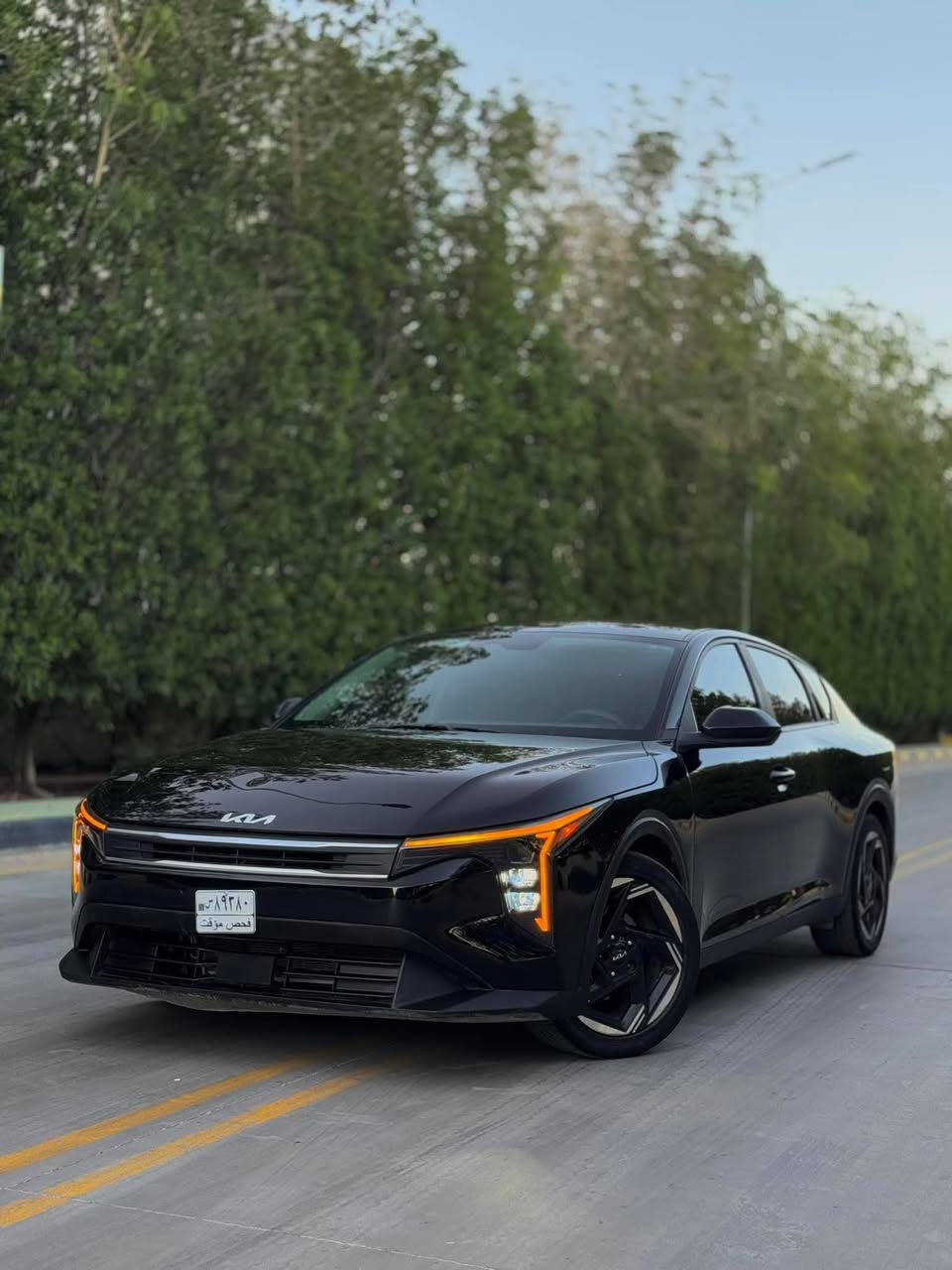 كيا K4 2025
🛑 

محرك 2000cc – بانوراما – فول مواصفات 

تصميم عصري وتقنيات متطورة مع أعلى مستويات الراحة والأمان

▪️ الموديل : 2025

▪️ المحرك : 2000cc

▪️ السعر : 170

✦ أبرز المواصفات 

. سقف بانوراما كهربائي

. شاشة وسطية 12.3 إنش

. شاشة عدادات رقمية 4 إنش

. نظام ملاحة بشاشة 12.3 إنش

. مفتاح ذكي Smart Key مع تشغيل بصمة

. كاميرا خلفية مع خطوط توجيه للاصطفاف

. رادارات امامي وخلفي
. نقطة عمياء

. مثبت سرعة Cruise Control

. أوضاع قيادة متعددة Drive Mode

. نظام مراقبة ضغط الإطارات TPMS

. نظام ABS مانع الانغلاق

. نظام الثبات الإلكتروني ESC

. نظام المساعدة على صعود المرتفعات HAC

. نظام الكبح متعدد التصادمات MCB

. وسائد هوائية أمامية وجانبية وستائر هوائية

. مقعد السائق كهربائي

. مقاعد جلد صناعي فاخرة

. مسند ذراع خلفي مع حامل أكواب

. تكييف عملي 

. مصابيح LED أمامية وخلفية

. إضاءة نهارية LED

. تشغيل أوتوماتيكي للمصابيح

. مرايا كهربائية مع إشارات LED

. جنوط ألمنيوم رياضية 17 إنش

. إضاءة داخلية Mood Light

. شاحن لاسلكي (واير ليس)

. نظام صوتي مع سماعات

. بلوتوث مع أوامر صوتية

. تحكم صوتي من المقود

. عازل لغطاء المحرك

. فئة فول مواصفات بتصميم رياضي حديث

🔹 حادث خفيف وصور الحادث مرفقة بالمنشور ( جاملغ مبدل والبنيد مصلح بدون دواخل شرط و بدون ارباك حتا الدعامية راجعة نفسه 
 ) موضح بالصور

السيارة داخله شهداء بأسمي
مكان السيارة كربلاء السعر.. 170 وقابل التفاوض.. ***********
