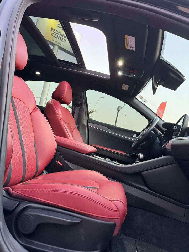 كيا كي فايف 2023  ❤️🖤
Kia k5 Gt line   
موديل 2023 ‎
المواصفات :- GT-line فول الفوول 1/1 
بانوراما 
داخل جلد احمر 
رادارات ( امامي / جانبي / خلفي ) 
بصمة 
ابواب بصمة 
كشنات كهربائي 
كشنات جلد  ( احمر مميز ) 
شحن واير ليس 
اربع انضمة قيادة ( سمارت / نورمات / سبورت / ايكو ) 
اشارة ترحيب عند الاقتراب 
قيادة ذاتية 
تنبيه الخروج عن المسار 
رادارات بالمراية 
كشنات تدفئة 
ستيرن فول تحكم 
محرك 1600 تيربو 🚀
لايتات فول ليد 3 عدسات 
لايتات زينون  
شاشة كبيرة تدعم كار پلي 
ويل سبورت الحجم الكبير  

مرقمة اربيل 
سعر 165 وبي مجال 
موقعها السيارة : اربيل 

للاستفسار: ***********
