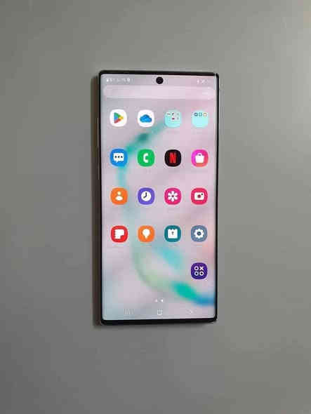 سامسونك نوت10بلاس جهاز نضيف جديد مامفتوح ضمان 
دبل خط ذاكره 256رام 12سعر٢١٥
***********
