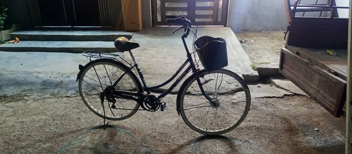 بايسكل جديد مهتم بي اكثر من روحي حجم ٢٦ مستعمل نضيف السعر 65 وبي مجال شي بسيط المكان حي العامل اهلا وسهلا *********** موجود عل واتساب ما موجود عل رصيد
