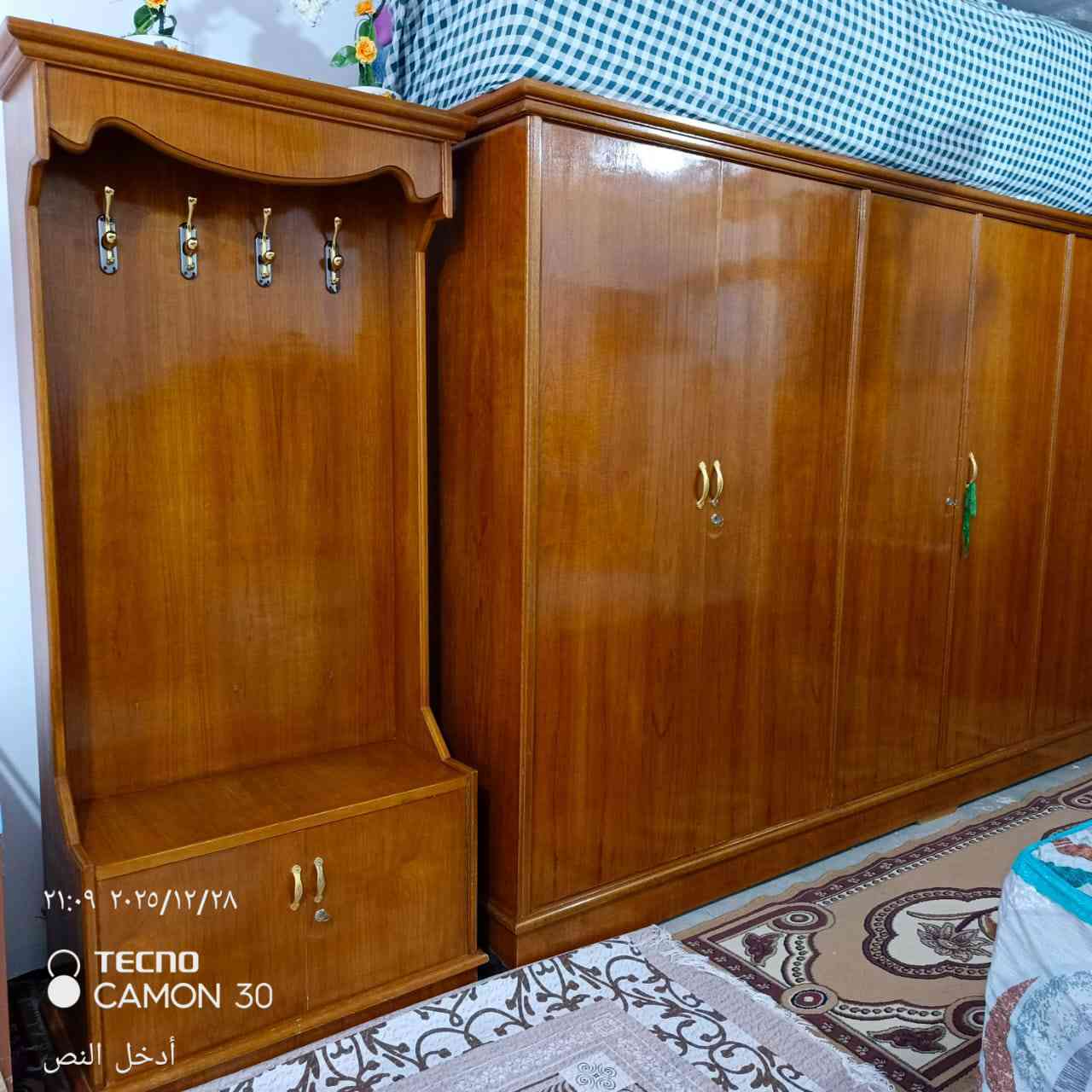 السلام عليكم
غرفة تسگام جديدة كلش مسگمها ب مليونين ونص

مستعجل على بيعتها رايدها ب مليون و 500
مكاني واسط حي الجهاد 
***********
