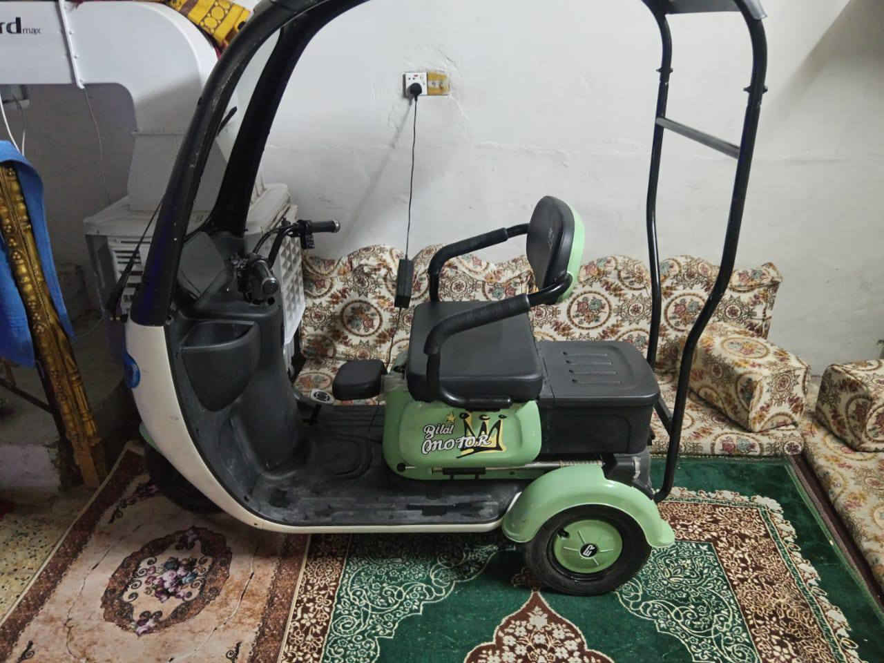 السلام عليكم تكتك شحن جديده مامستخدمه شهر فقط جديده ومكفوله  بيها وصل الشركه
تجي وتشوف بعينك سعر مليون و200
 رقم0771 302 3665
